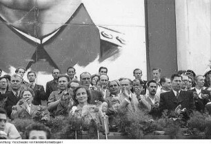 Dresden. Pionierorganisation "Ernst Thälmann". I. Pioniertreffen, Appell, 18.-25. August 1952
