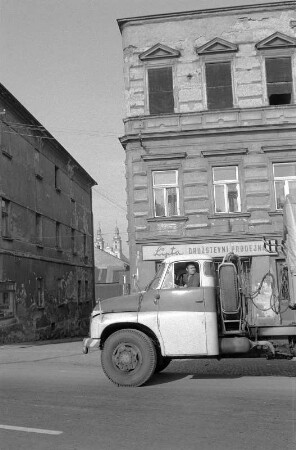 In Frydek-Mistek mit Tatra-LKW