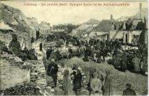 Russische Kriegsgefangene bei Aufräumarbeiten im zerstörten Ortelsburg (Szczytno)
