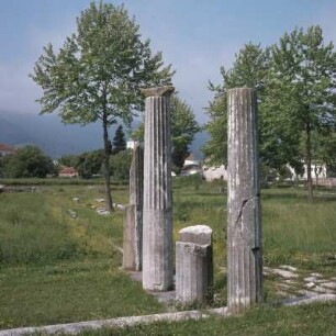 Thasos, Limenas, Agora, Südost-Stoa, Säulen der Südost-Stoa, 1. Jh. n. Chr., auf der antiken Agora