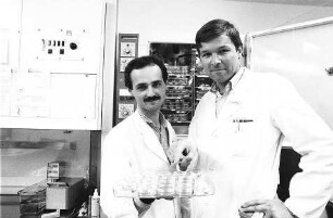 Freiburg im Breisgau: Dr. Fiebig und Dr. Schmid, Krebsforscher am Universitätsklinikum