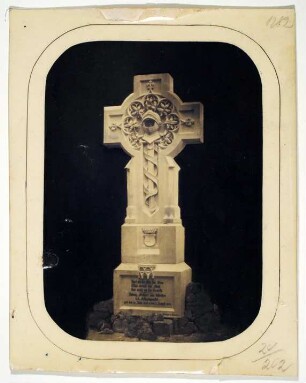 Fotografie: Grabmal oder Grabdenkmal für Ludwig Freiherr von Welden (1780-1853, österreichischer Feldzeugmeister)