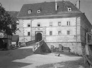 Neutor