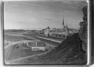 Die Stadtmauer und Olaikirche in Reval
