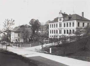 Schule : Ortsteilansicht mit Schule