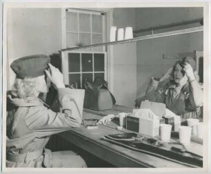 Marlene Dietrich (Fort Meade, März 1944) (Archivtitel)