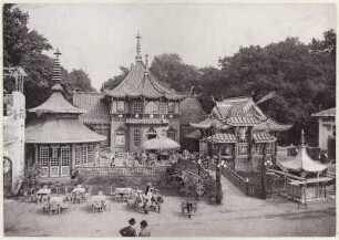 Deutsche Bauausstellung Dresden 1900: Künstlerhaus, Gebäude der Landwirtschaft und chinesische Ansiedlung : Dresden, Stübelallee, 7795 Gebäude der Kunst im Vergnügungseck sowie 7796 Gebäude der Landwirtschaft und 7797 chinesische Ansiedlung
