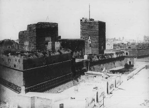 Bari, Kastell