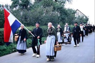 Festumzug, holländische Trachten