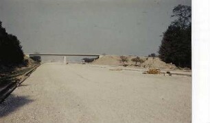 Überführung des Feldwegs Jägerfeld in km 683,345 Erdplanum