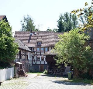 Wohnhaus der Atzmühle; Laubach, Mühlweg 6, Mühlweg 7