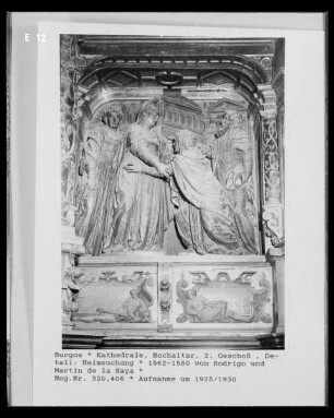 Hauptaltar mit Szenen aus dem Marienleben — Zweites Geschoss — Heimsuchung: Maria und Elisabeth umarmen sich