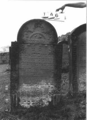 Grabstein 146