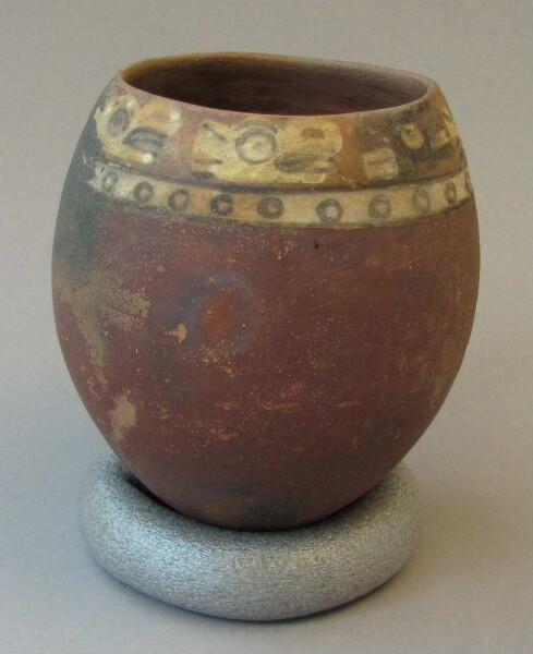 Clay vessel