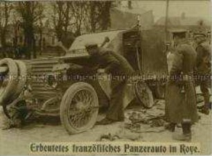 Zerstörtes französisches Panzerfahrzeug mit Maschinengewehr in Roye