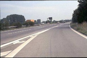 Einfahrt Ost zu Hauptfahrbahn Ost (Basel Richtung Karlsruhe)