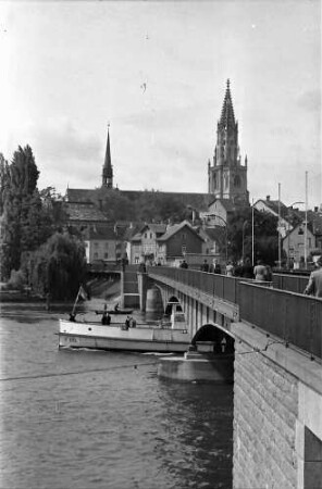 Konstanz: Rheinbrücke mit Münsterturm