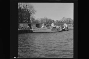 Altefähr (1923), Weiße Flotte, Stralsund
