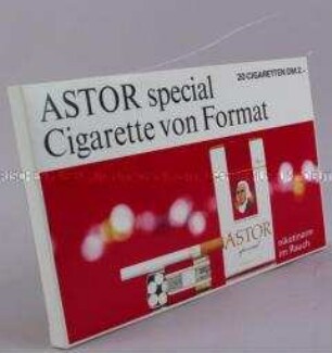 Werbeschachtel (Fensterhänger) für "Astor Special"-Zigaretten,"Cigarette von Format"