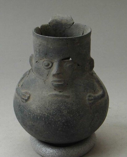 Clay vessel