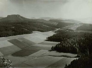 Sächsische Schweiz, Blick vom Pfaffenstein nach dem Gohrisch, Kleinfelderwirtschaft