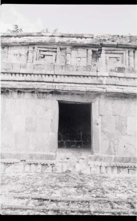 Chunhuhub, Structure E3-6 (CHH: Str. E3-6)