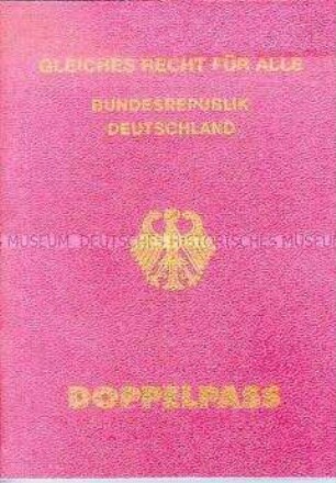 Propagandaschrift der PDS für die Einführung der doppelten Staatsbürgerschaft