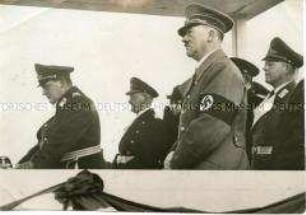 Hermann Göring bei seiner Rede zum Stapellauf des Flugzeugträgers "Graf Zeppelin" in Kiel, in Anwesenheit von Adolf Hitler