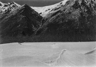 Gletscher : Ein Gletscher im Tian Shan Hochgebirge