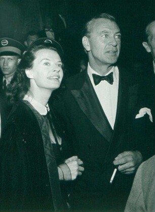 IFF 1953. Margot Hielscher, Gary Cooper