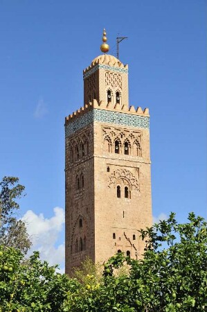 Minarett in Marrakesch : Blick auf das 77 m hohe Minarett der Koutoubiya Moschee in Marrakesch, aufgenommen am 02.11.2008. Foto: Uwe Gerig