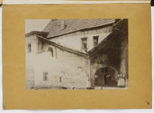 Ansitz Gravetsch, Villanders: Innenhof (aus: Skizzen- und Fotoalbum 13)