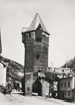 Braubach. Ansicht des um 1200 errichteten Obertores, dem östlichen Tor der Stadtmauer