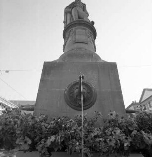 Großherzog-Ludwig-Denkmal.