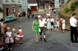 Abholung der Hahnenkönigin