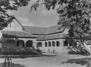 Hauptquatier der britischen Administration : Die "Iringa Boma", ein ehemaliges deutsches Hospital. Zum Aufnahmezeitpunkt das Hauptquatier der britischen Administration, heute ein Museum