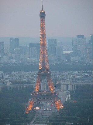 Blick vom Hochhaus Tour Montparnasse auf Eiffelturm