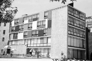 Sibenik: modernes Bürohaus
