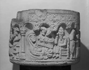 Taufstein mit Szenen aus dem Leben Christi