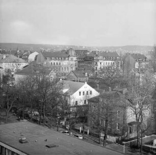 Dresden-Neustadt. Blick vom Wohnhaus Hospitalstraße 13/15 nach Nordosten zur Einmündung der Rotenburger Straße