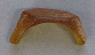 Ringfragment aus gelbem Glas