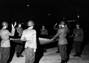 Freiburg: Vereidigung [Gelöbnis] bei der 12. Panzerdivision; Vereidigungsakt