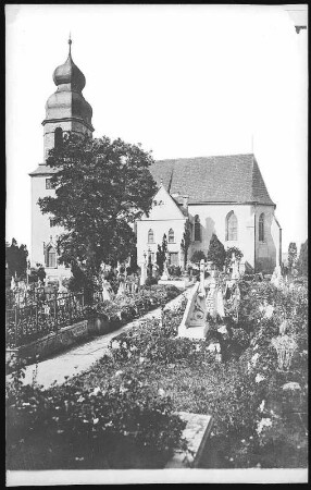 Leuben. Kirche