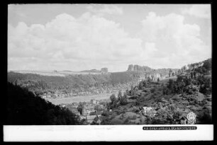 Blick auf Krippen und die Schrammsteine