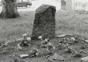Gedenkstein für Hugo Franz. Olbernhau, Zöblitzer Straße : Gedenkstein für Hugo Franz. Olbernhau (Mittlerer Erzgebirgskreis), Zöblitzer Straße