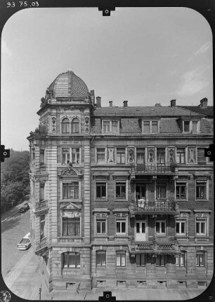 Dresden-Neustadt, Glacisstraße 26. Wohnhaus (um 1885). Straßenfront (Tieckstraße)
