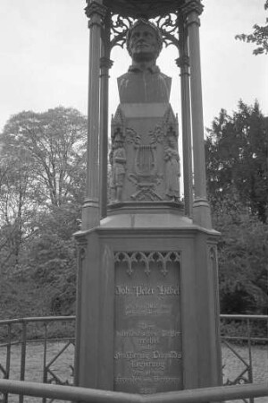 Denkmal für Johann Peter Hebel im Karlsruher Schlossgarten