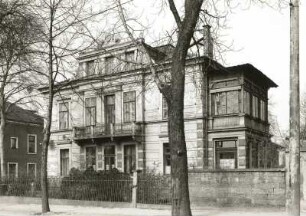Dresden-Neustadt, Bautzner Straße 109. Villa (um 1875). Straßenansicht mit Einfriedung
