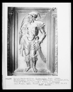Trascoro de la catedral de Toledo, Nordseite, obere Sitzseite, Rückwand: Apostelfigur