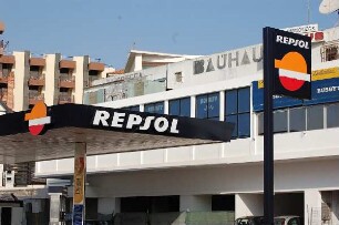 Estoril - Vorort von Lissabon : Tankstelle in Estoril, aufgenommen 2006